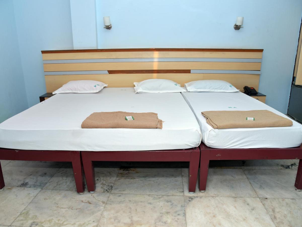 Hotel Aditya Pondicherry Eksteriør bilde