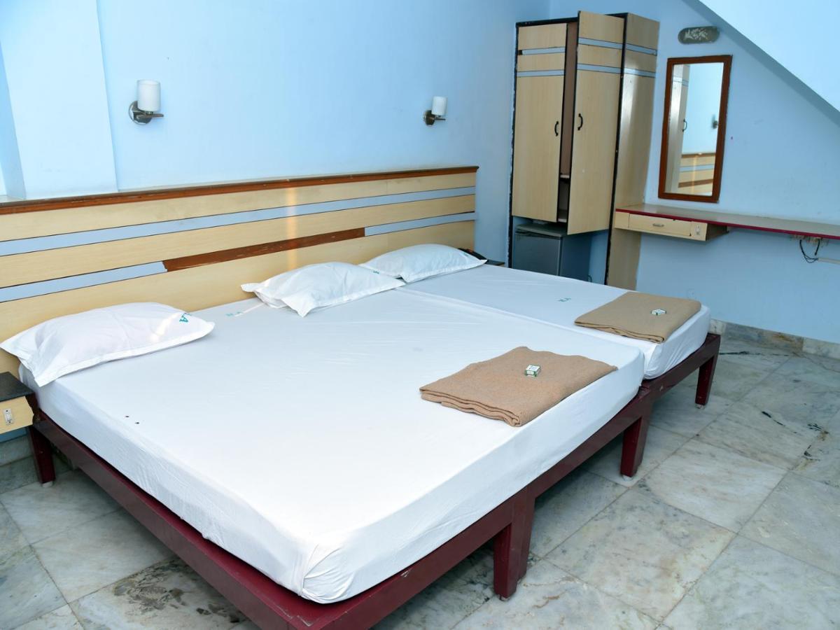 Hotel Aditya Pondicherry Eksteriør bilde